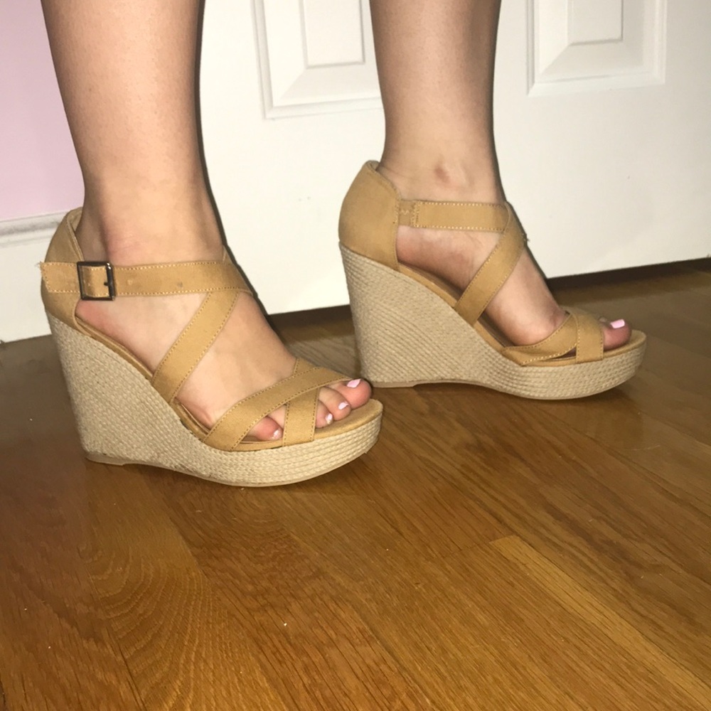 Tan wedges